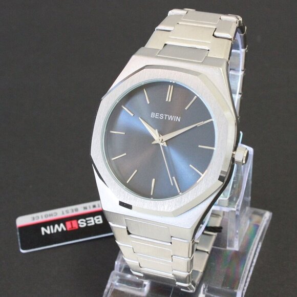 Men's Sports Watch Integrated Bracelet Silver Tone Blue Dial 41.5mm - Picture 4 of 15